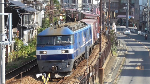 EF210-136