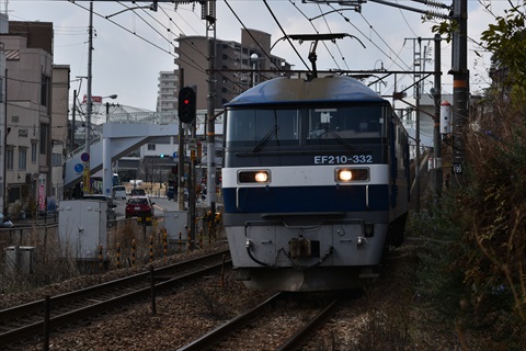 EF210-332