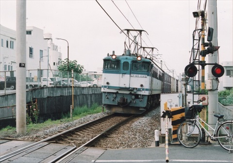EF65-1049 JR貨物更新色