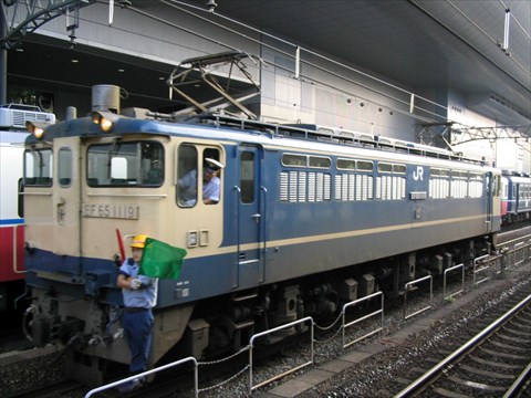 EF65-1119 京都駅
